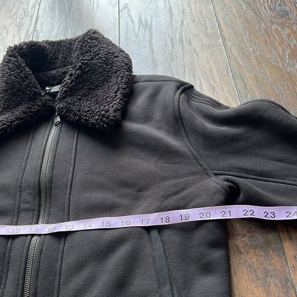 EUC ATHLETA Jacket Womens Small Westbound Sherpa Lined Black super soft and warm - Picture 9 of 11